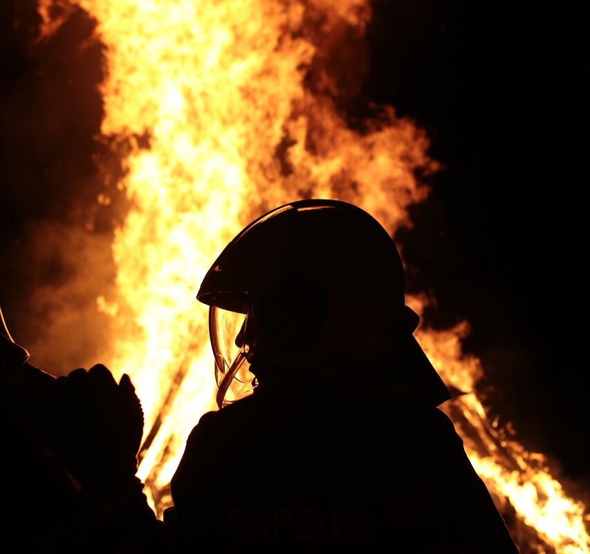 feux forêt pompier bombeiro